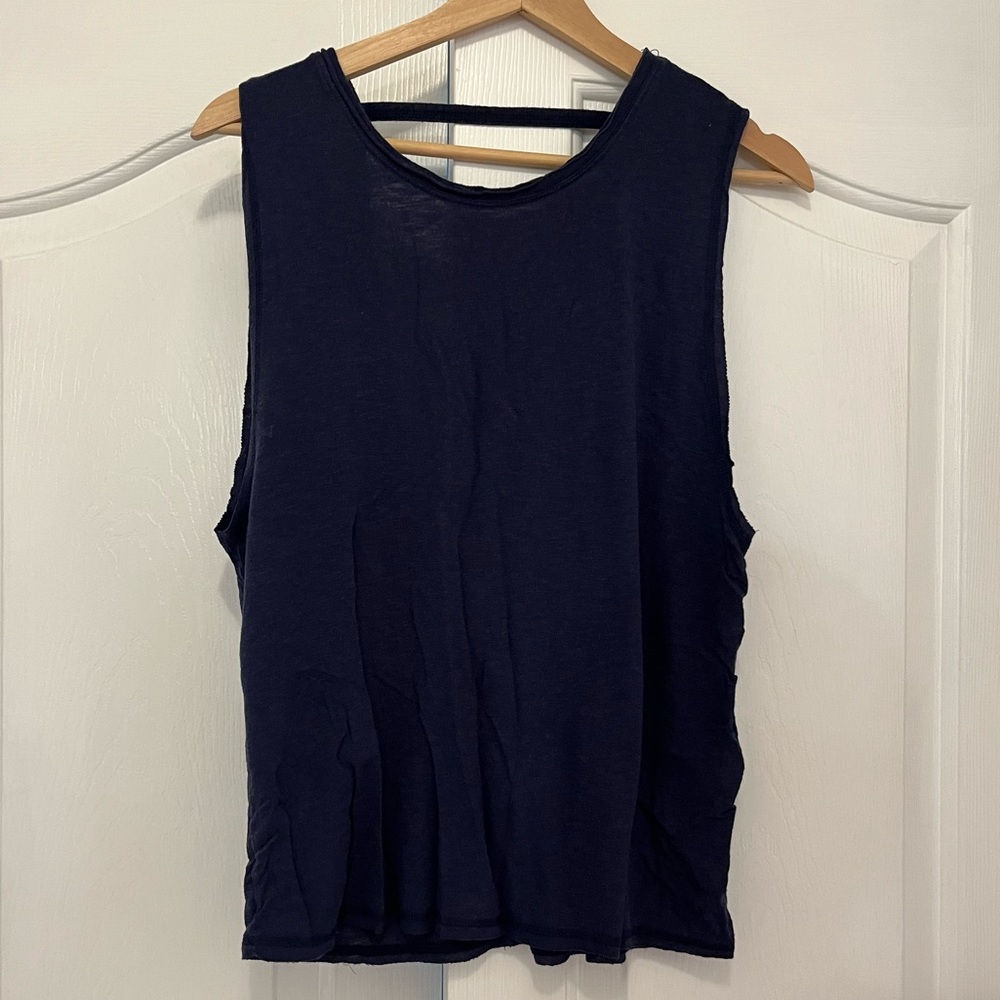 workout top